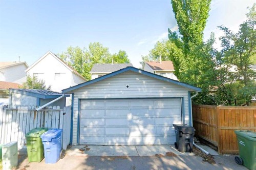 856 Queensland Drive Se, Calgary, AB - Outdoor