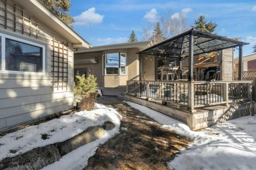 6019 Lakeview Drive Sw, Calgary, AB - Outdoor