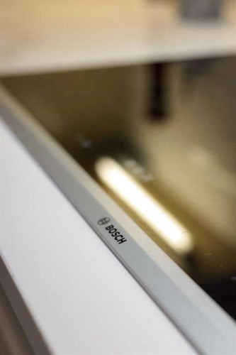 551 Evergreen Circle Sw, Calgary, AB - Indoor Photo Showing Other Room