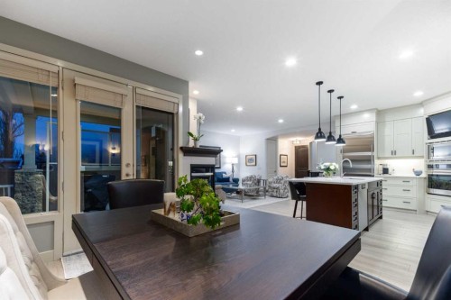 551 Evergreen Circle Sw, Calgary, AB - Indoor Photo Showing Dining Room
