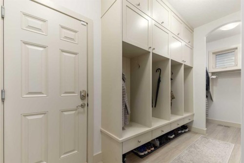 551 Evergreen Circle Sw, Calgary, AB - Indoor Photo Showing Other Room