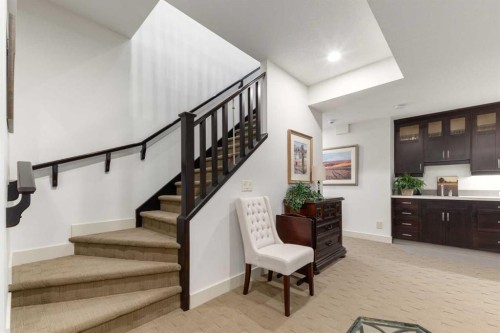 551 Evergreen Circle Sw, Calgary, AB - Indoor Photo Showing Other Room