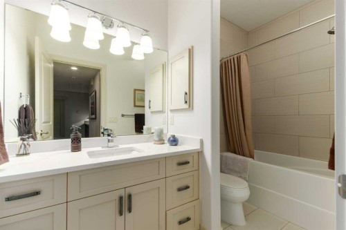 551 Evergreen Circle Sw, Calgary, AB - Indoor Photo Showing Bathroom