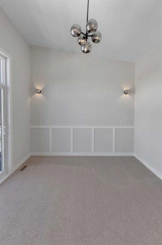 4307 30 Avenue Sw, Calgary, AB - Indoor Photo Showing Other Room