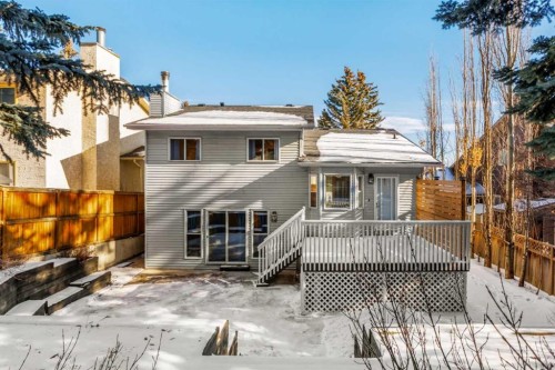 131 Stratton Crescent Sw, Calgary, AB - Outdoor