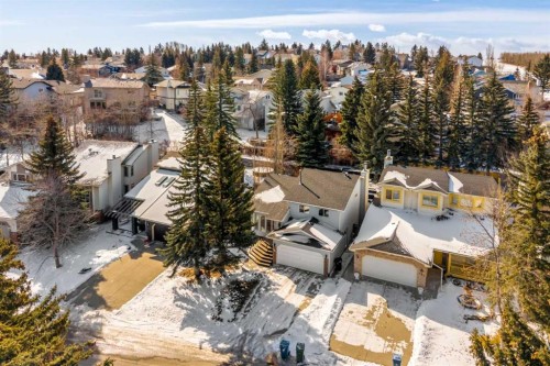 131 Stratton Crescent Sw, Calgary, AB - Outdoor With View
