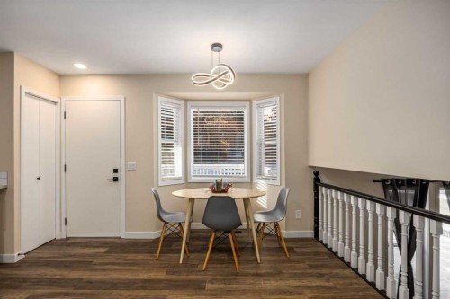 131 Stratton Crescent Sw, Calgary, AB - Indoor
