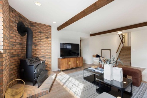 12 Castlefall Road Ne, Calgary, AB - Indoor