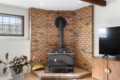 12 Castlefall Road Ne, Calgary, AB - Indoor Photo Showing Other Room