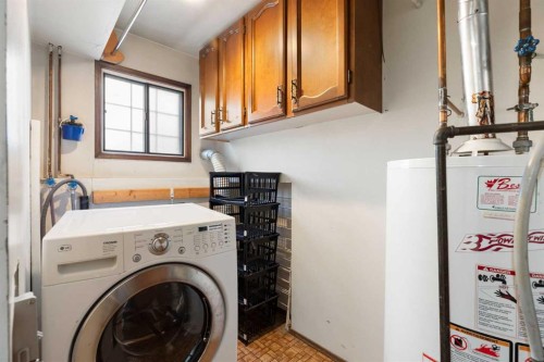 12 Castlefall Road Ne, Calgary, AB - Indoor Photo Showing Laundry Room