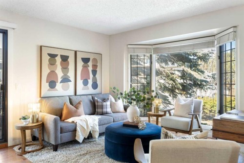12 Castlefall Road Ne, Calgary, AB - Indoor Photo Showing Living Room