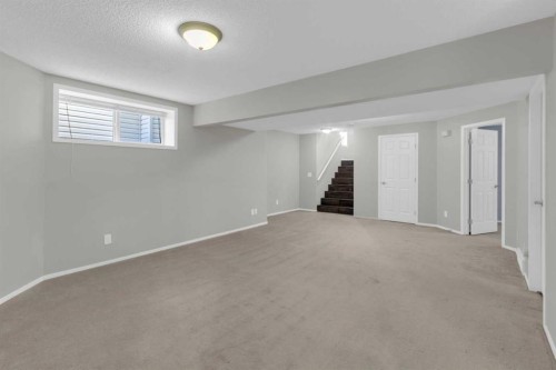 24 Evansbrooke Point Nw, Calgary, AB - Indoor