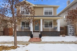 124 Prestwick Estate Way SE Calgary, AB T2Z 3M2