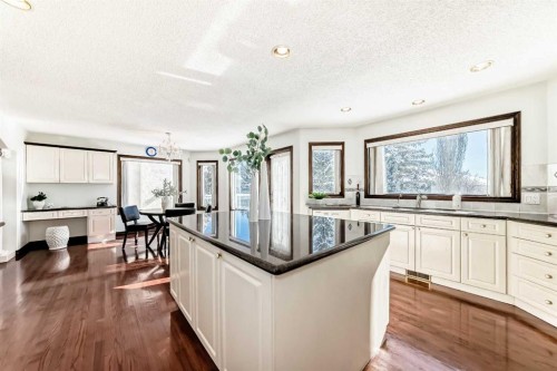 218 Schiller Place Nw, Calgary, AB - Indoor