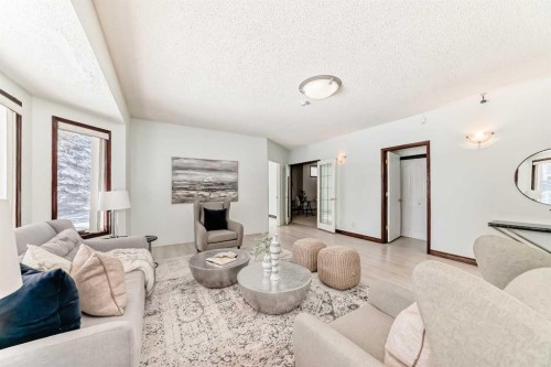 218 Schiller Place Nw, Calgary, AB - Indoor Photo Showing Living Room