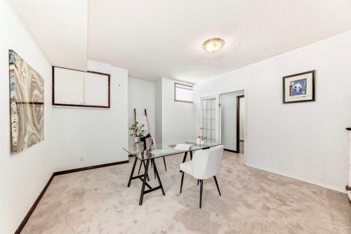 218 Schiller Place Nw, Calgary, AB - Indoor