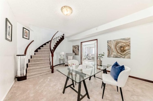 218 Schiller Place Nw, Calgary, AB - Indoor