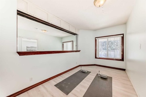 218 Schiller Place Nw, Calgary, AB - Indoor Photo Showing Other Room