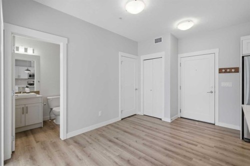 213-20 Walgrove Walk Se, Calgary, AB - Indoor Photo Showing Other Room