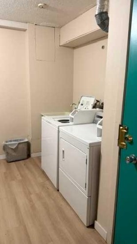 1917 5 Street Sw, Calgary, AB - Indoor Photo Showing Laundry Room