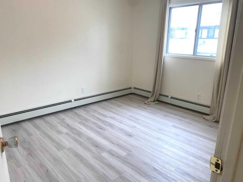 1917 5 Street Sw, Calgary, AB - Indoor Photo Showing Other Room