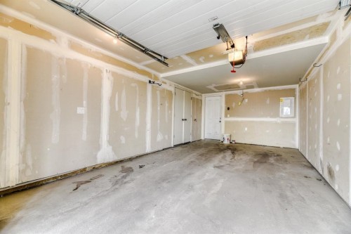 333 Silverado Common Sw, Calgary, AB - Indoor Photo Showing Garage