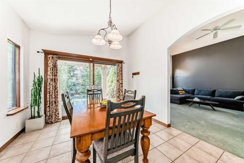 60 Hamptons Terrace Nw, Calgary, AB - Indoor Photo Showing Dining Room