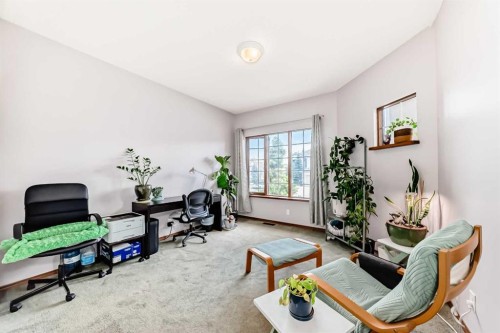 60 Hamptons Terrace Nw, Calgary, AB - Indoor