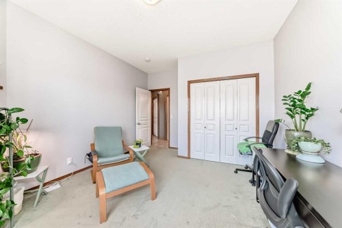 60 Hamptons Terrace Nw, Calgary, AB - Indoor