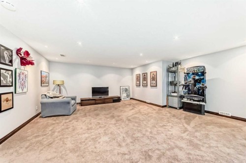 60 Hamptons Terrace Nw, Calgary, AB - Indoor Photo Showing Other Room
