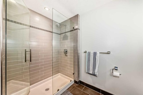 60 Hamptons Terrace Nw, Calgary, AB - Indoor Photo Showing Bathroom