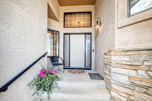 60 Hamptons Terrace Nw, Calgary, AB -  With Exterior