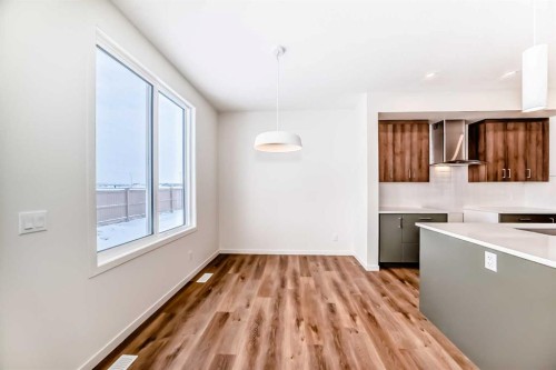 23 Bartlett Crescent Se, Calgary, AB - Indoor Photo Showing Kitchen