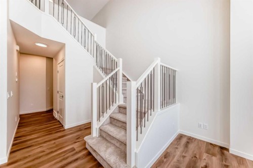 23 Bartlett Crescent Se, Calgary, AB - Indoor Photo Showing Other Room