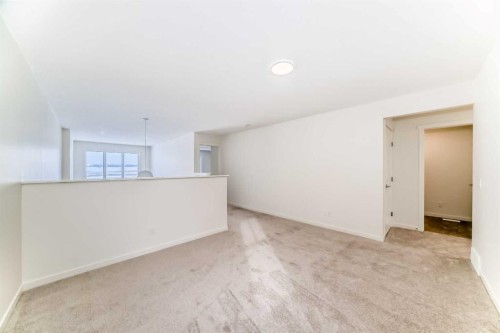23 Bartlett Crescent Se, Calgary, AB - Indoor Photo Showing Other Room