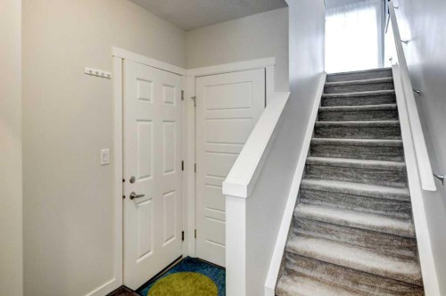 210 Cranbrook Square Se, Calgary, AB - Indoor Photo Showing Other Room