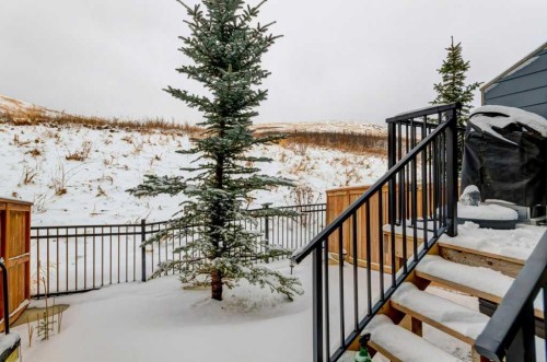 210 Cranbrook Square Se, Calgary, AB - Outdoor