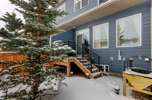210 Cranbrook Square Se, Calgary, AB - Outdoor