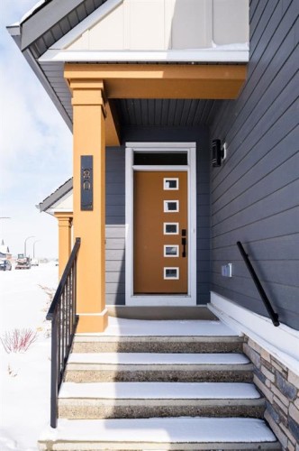 80 Creekside Path Sw, Calgary, AB - Outdoor With Exterior