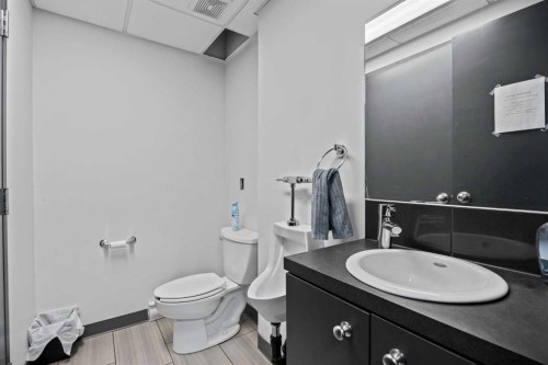 1742 10 Avenue Sw, Calgary, AB 