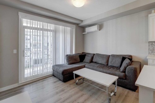 315-100 Auburn Meadows Common Se, Calgary, AB - Indoor Photo Showing Living Room