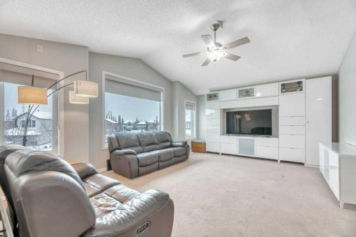 392 Rainbow Falls Way, Chestermere, AB - Indoor Photo Showing Living Room