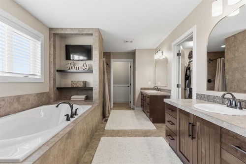 124 Ranch Road, Okotoks, AB - Indoor Photo Showing Bathroom