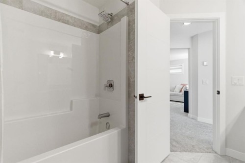 117 Ranchers View, Okotoks, AB - Indoor Photo Showing Bathroom