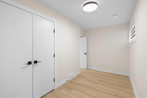 231 Sage Hill Circle Nw, Calgary, AB - Indoor Photo Showing Other Room