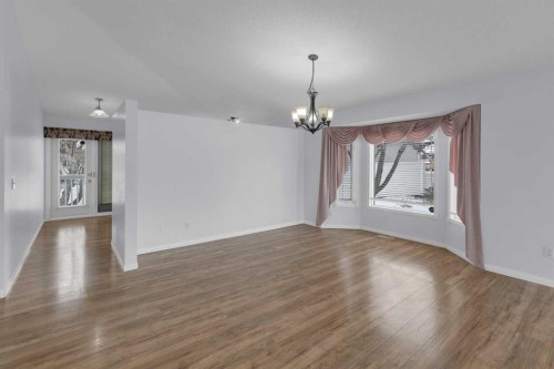 2-200 Sandstone Drive Nw, Calgary, AB - Indoor Photo Showing Other Room
