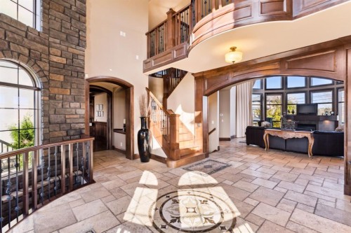 2248 9 Avenue Se, Calgary, AB - Indoor Photo Showing Other Room