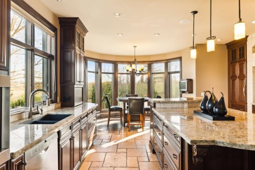 2248 9 Avenue Se, Calgary, AB - Indoor Photo Showing Kitchen With Double Sink With Upgraded Kitchen