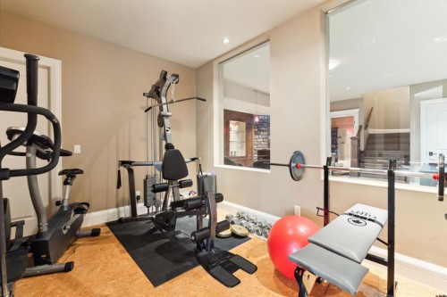 2248 9 Avenue Se, Calgary, AB - Indoor Photo Showing Gym Room