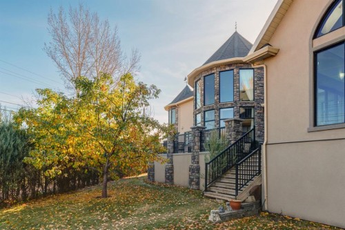 2248 9 Avenue Se, Calgary, AB - Outdoor
